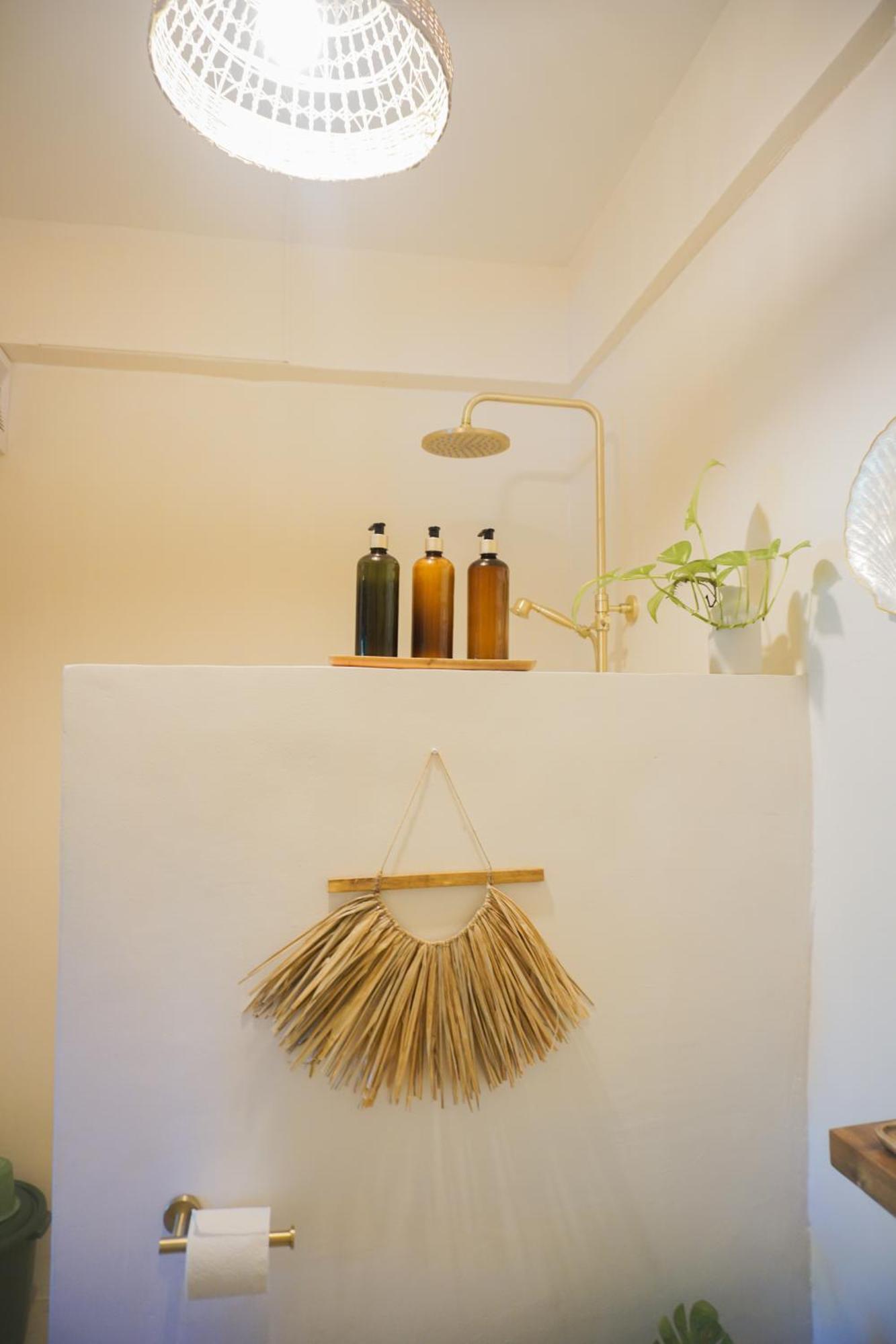 Greenhouse Siargao Roadside Boutique Apartments General Luna  Bagian luar foto