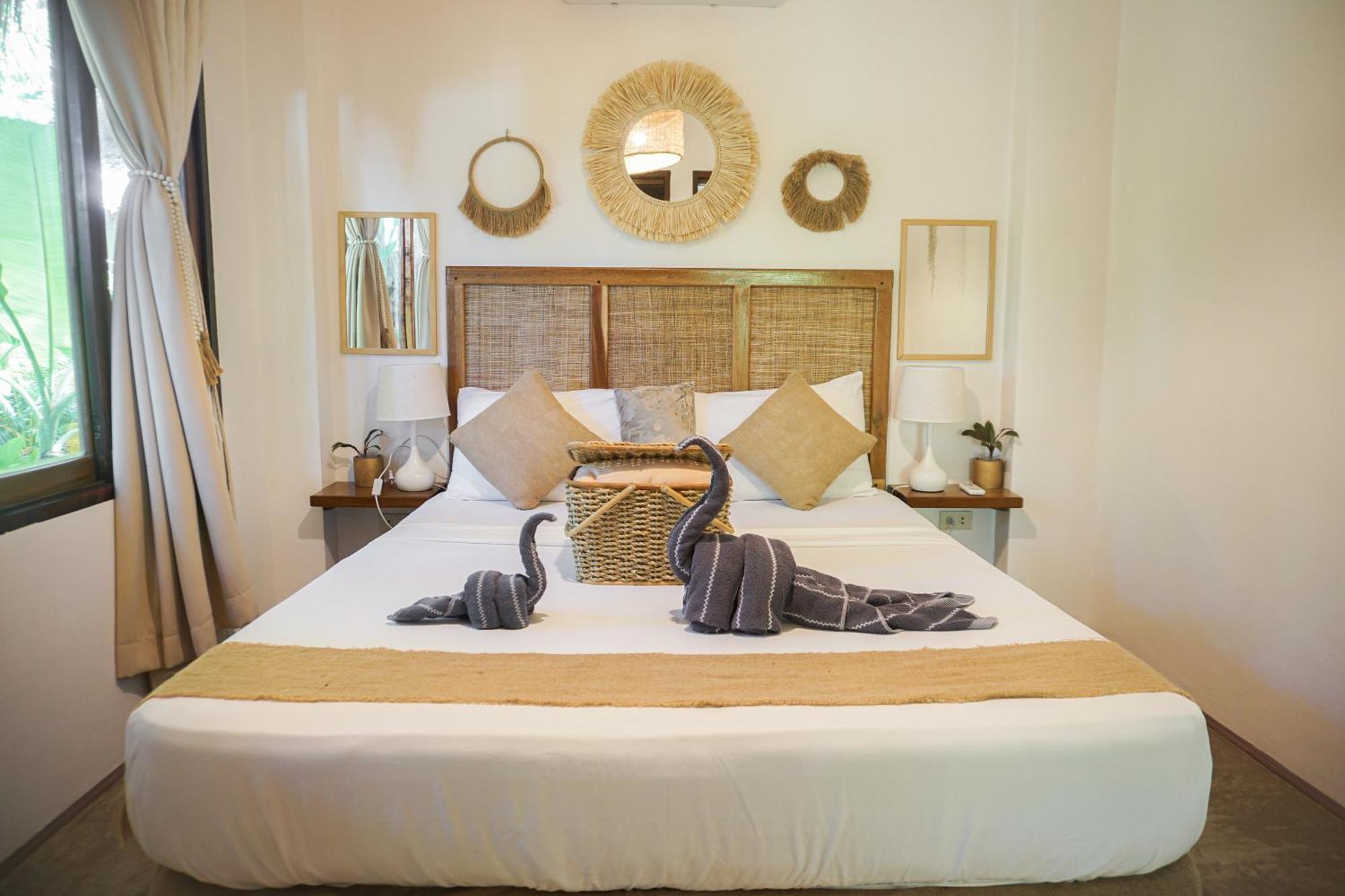 Greenhouse Siargao Roadside Boutique Apartments General Luna  Bagian luar foto