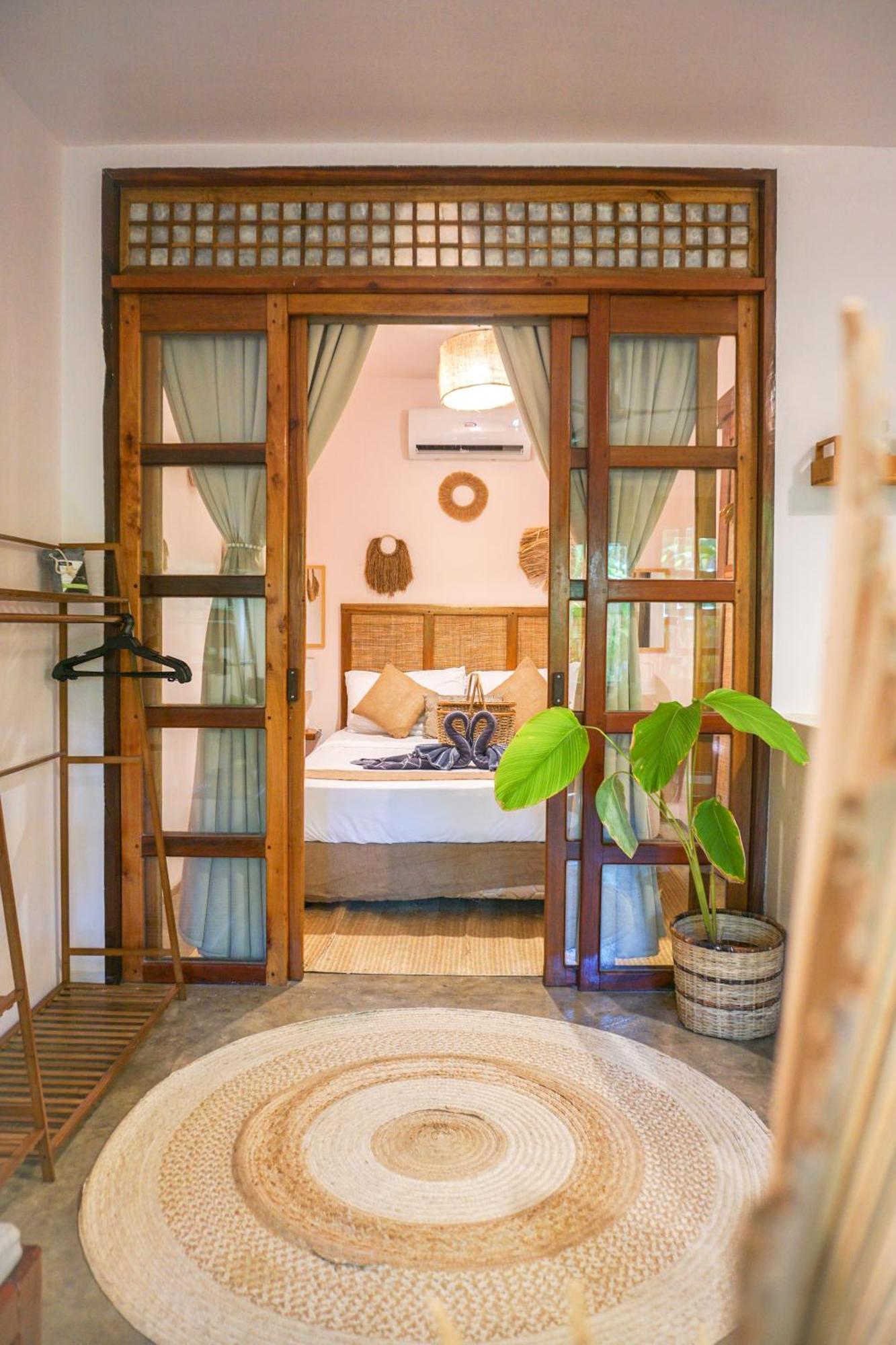 Greenhouse Siargao Roadside Boutique Apartments General Luna  Bagian luar foto